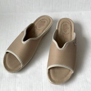 Fly Flot Women’s Made In Italy Cloth Slippers, Beige Nude Tan size 40